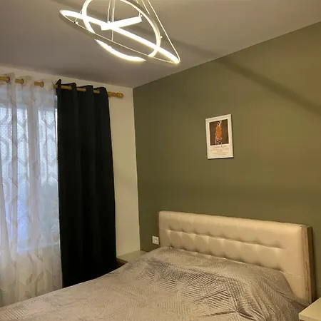 Apartment New Bazaar Cane 3 *