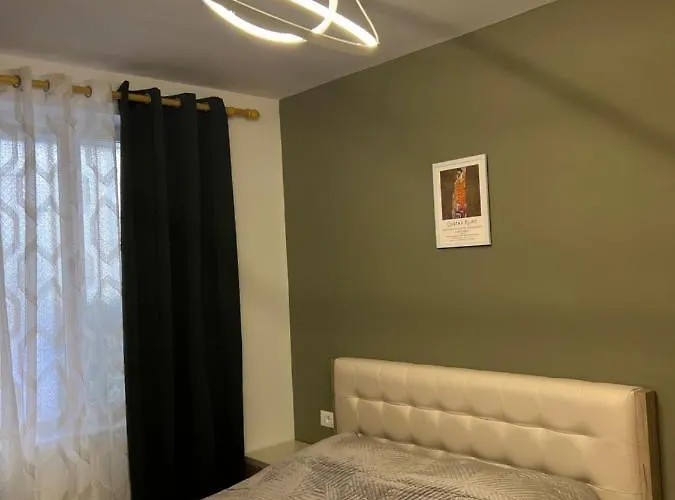 Lägenhet New Bazaar Cane 3 *